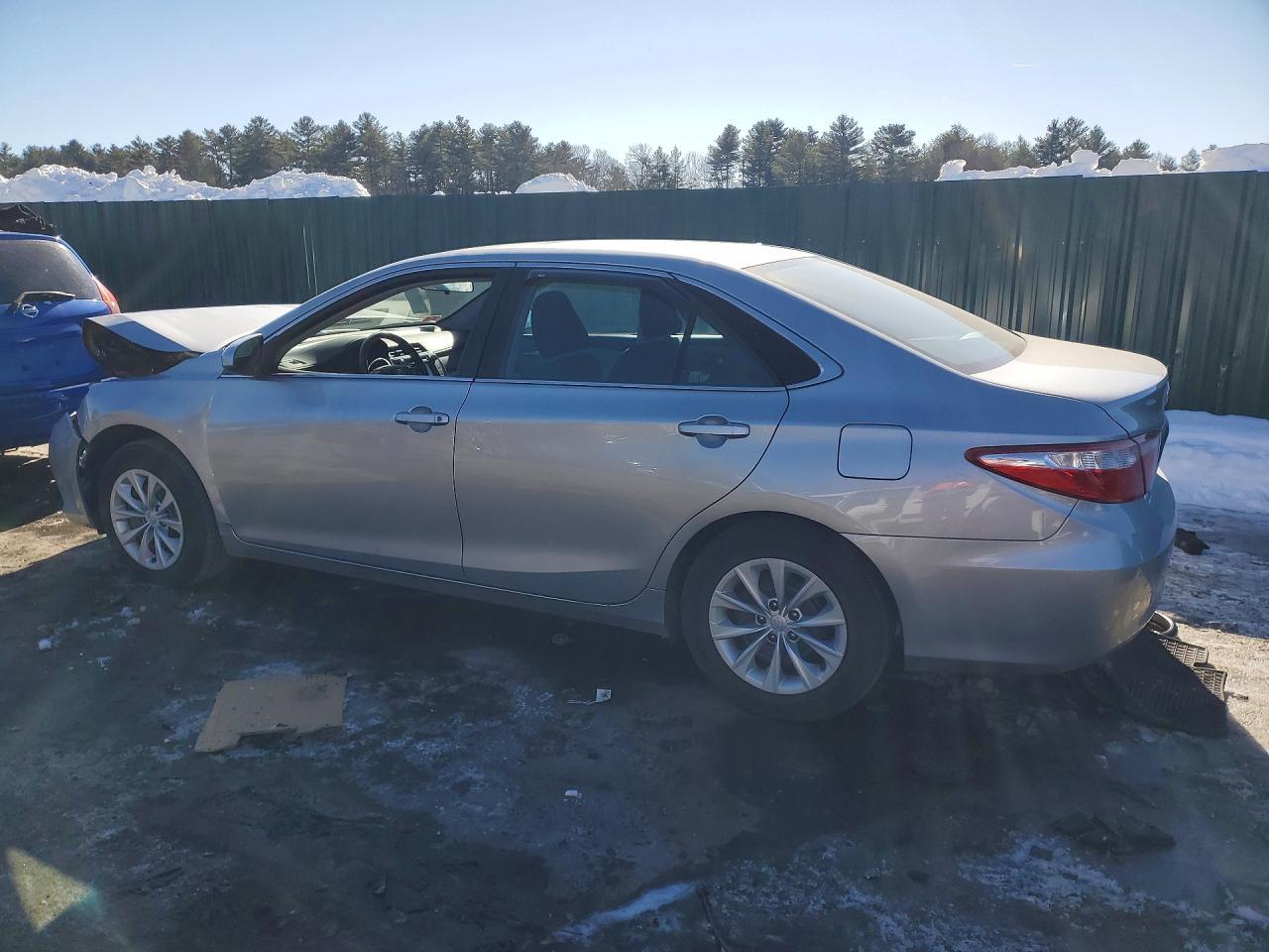 2017 Toyota Camry le