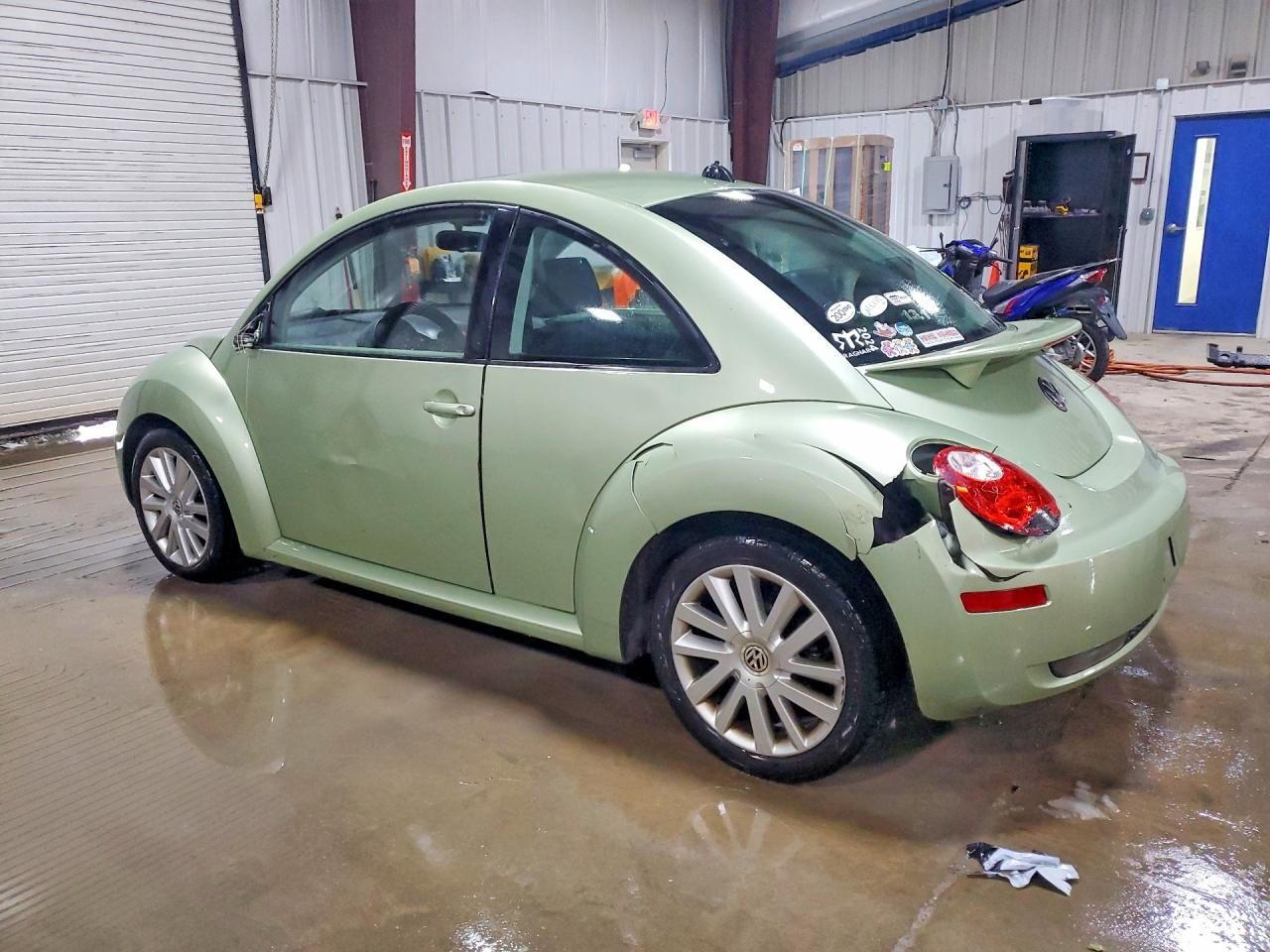 2008 Volkswagen New Beetle s