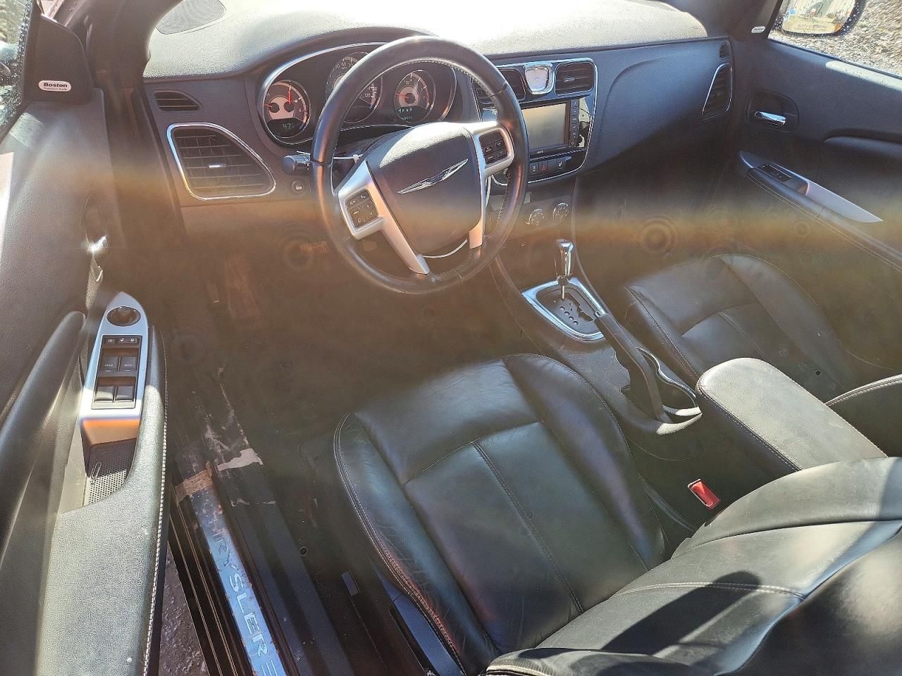 2012 Chrysler 200 Limited