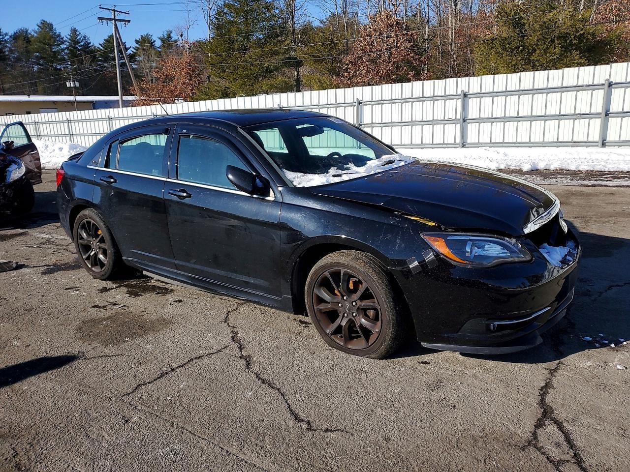 2013 Chrysler 200 Limited
