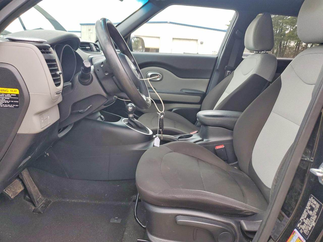 2016 KIA Soul Base