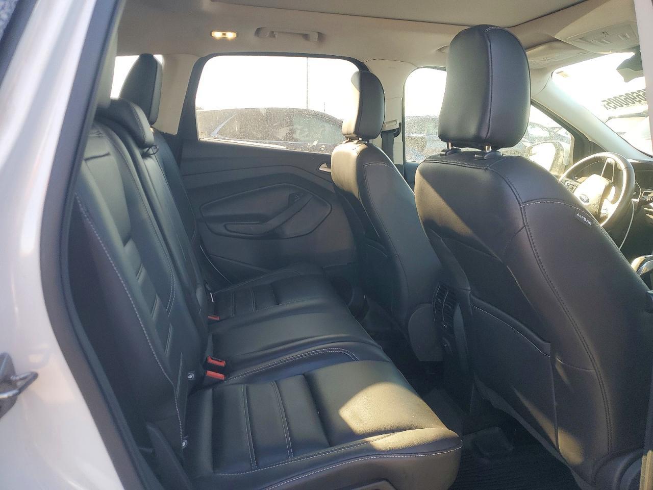 2019 Ford Escape sel