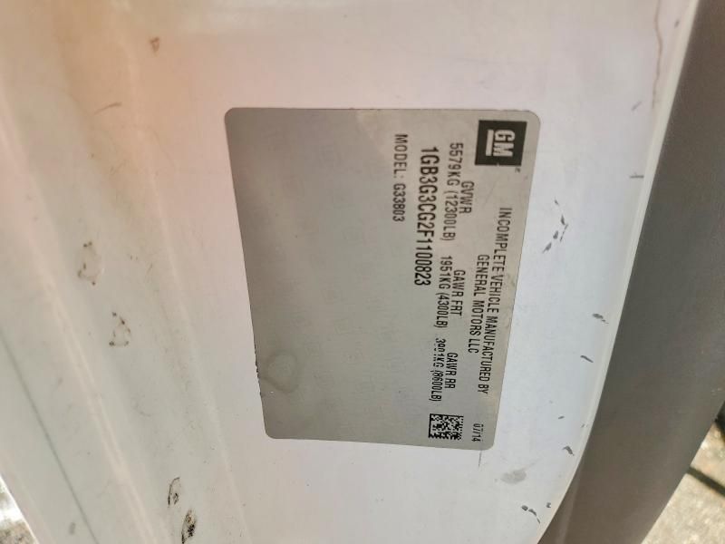 2015 Chevrolet Expres box Truck