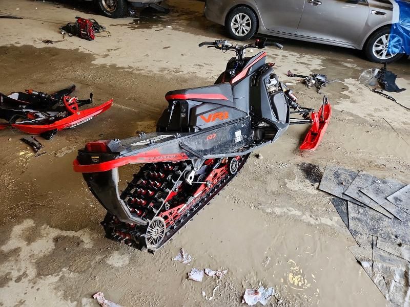 2025 Polaris Snowmobile
