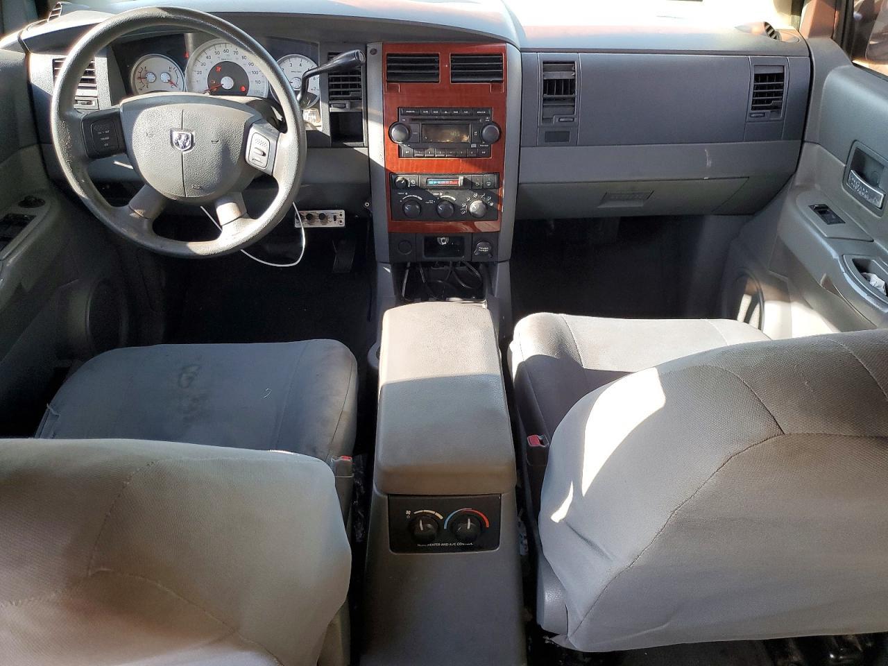 2005 Dodge Durango slt