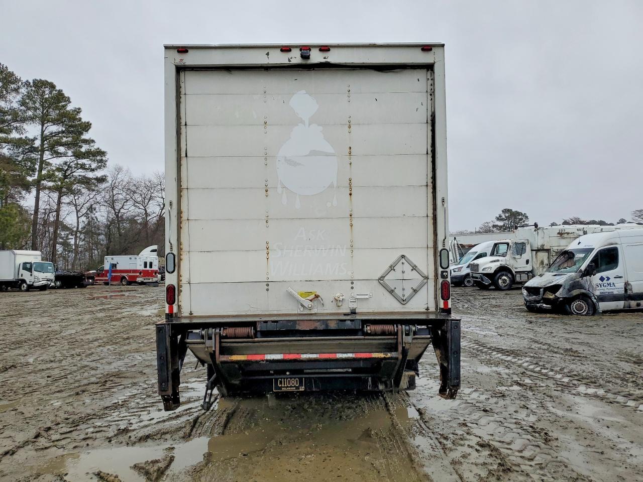 2017 Ford F650 Super Duty BOX Truck