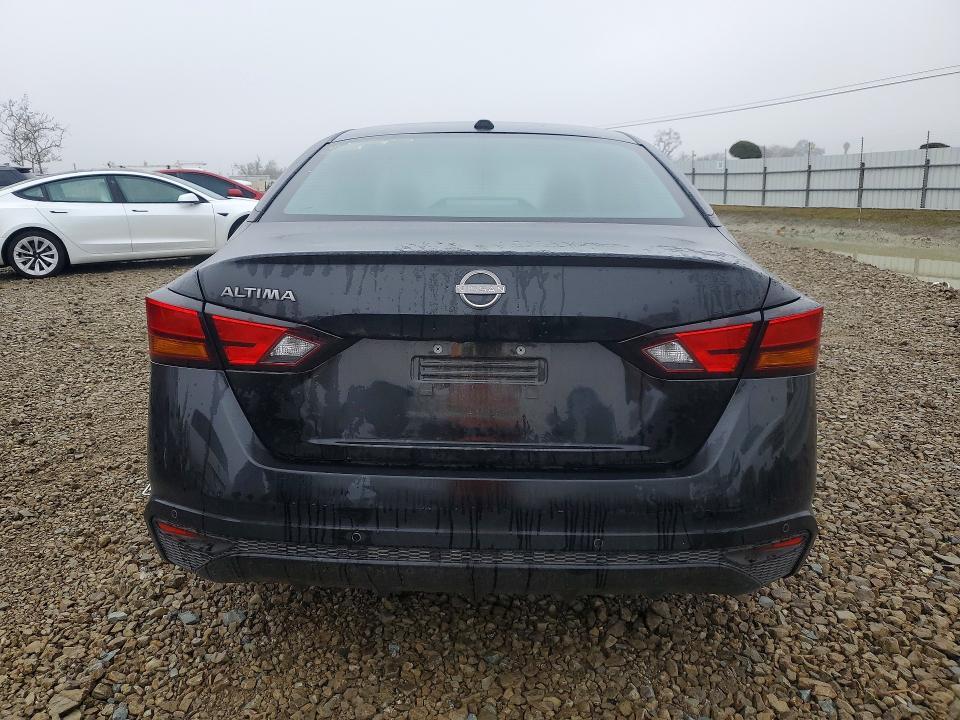 2025 Nissan Altima 2.5 sv