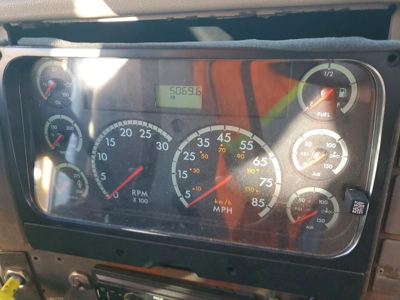 2004 Thomas School Bus-School Bus