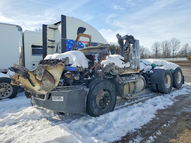 2019 Freightliner Cascadia 126 Semi Truck