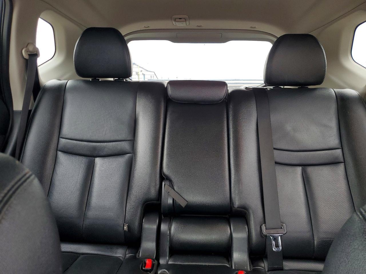 2016 Nissan Rogue sl