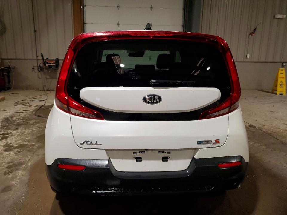 2021 KIA Soul s