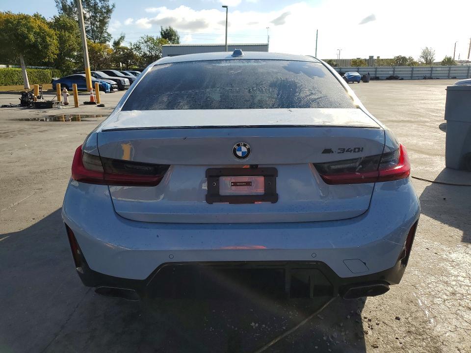 2025 BMW M340i