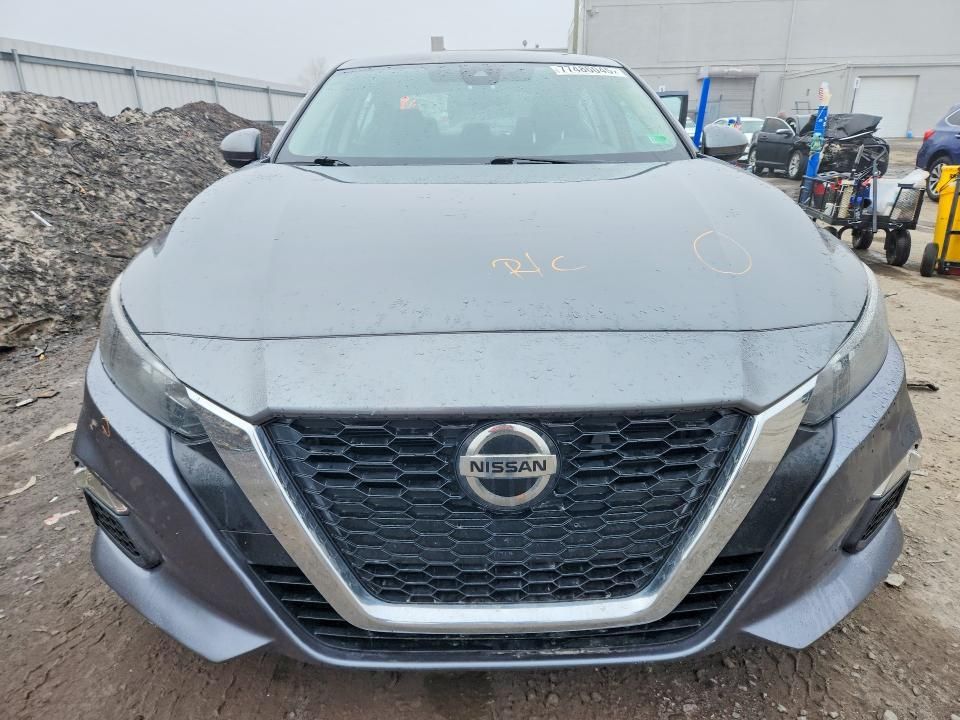 2022 Nissan Altima s