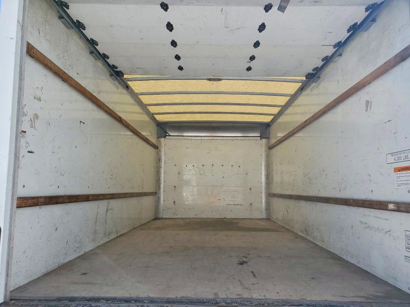 2021 GMC Savana CUT-BOX Truck