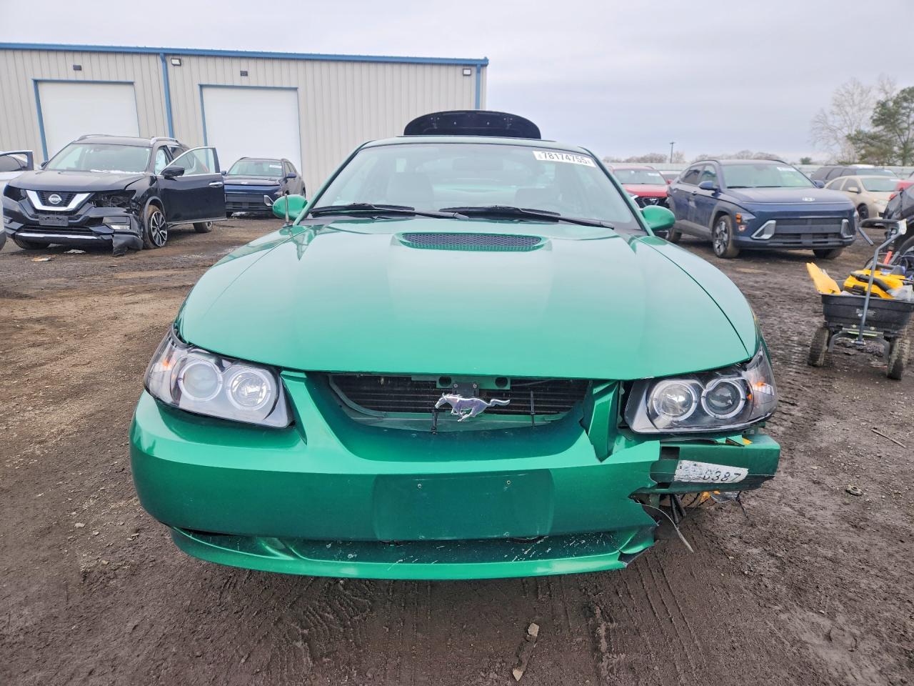 2000 Ford Mustang