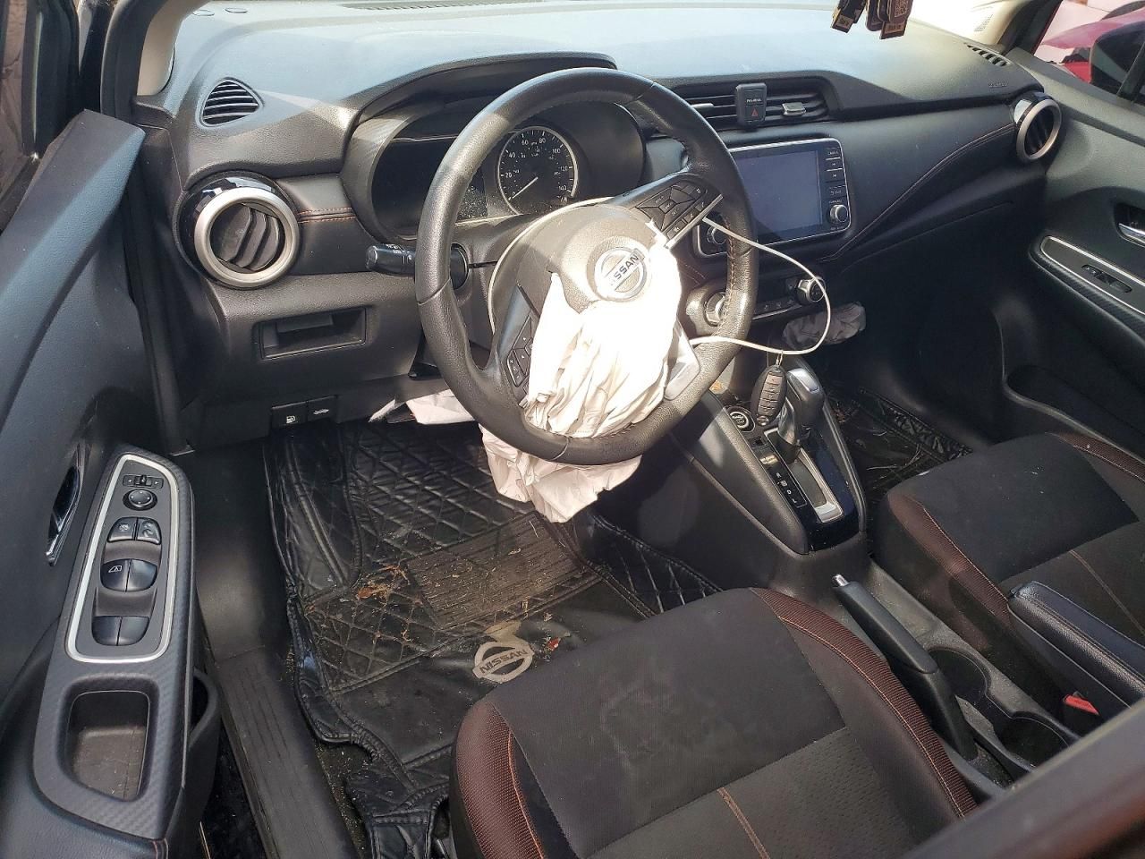 2020 Nissan Versa sr