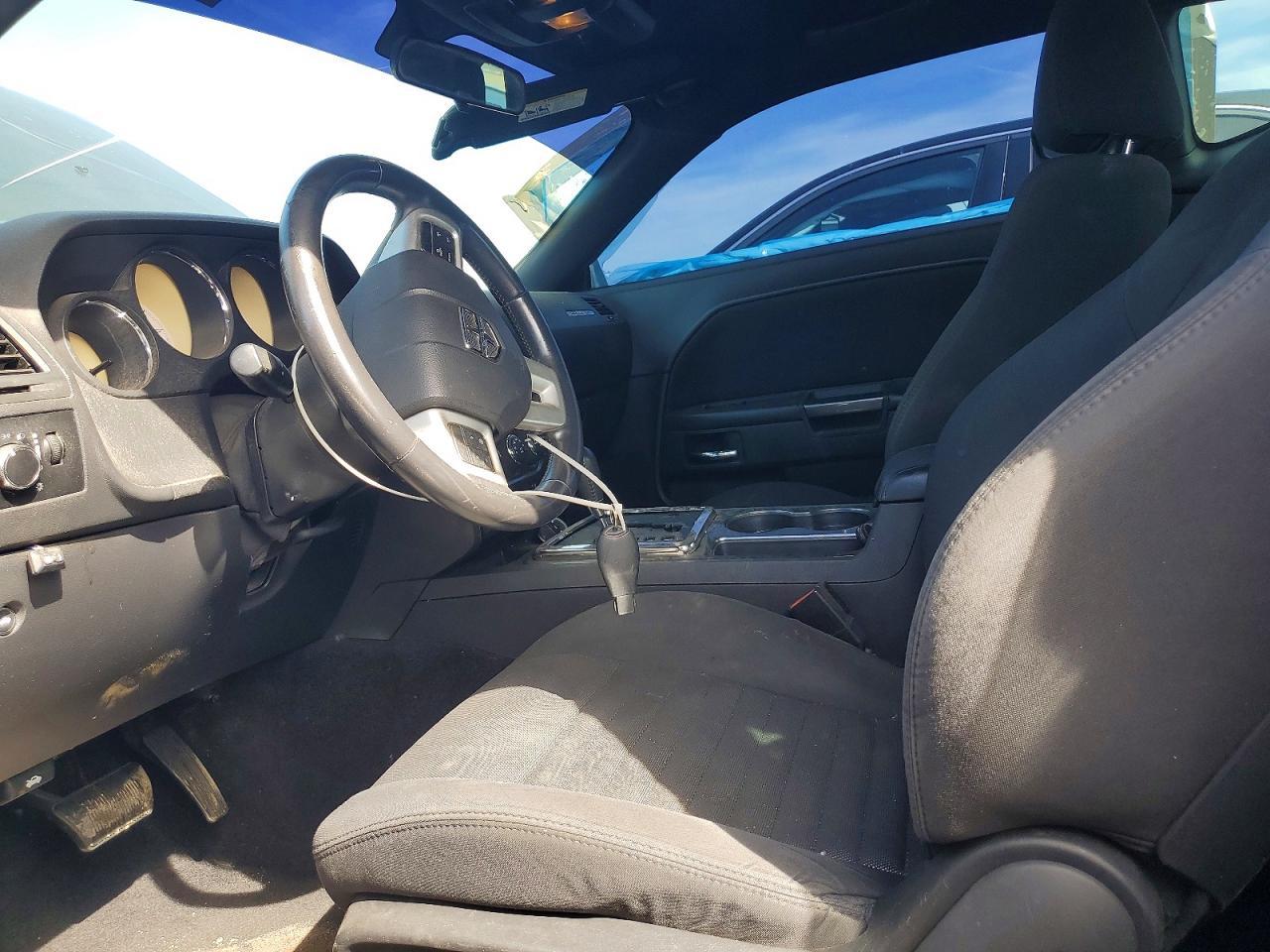 2014 Dodge Challenger sxt