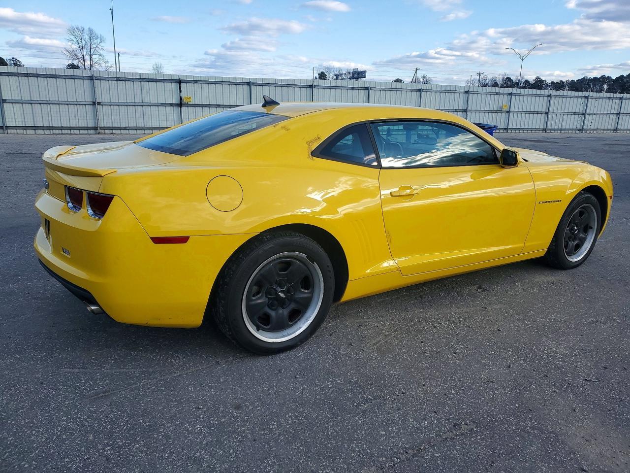 2013 Chevrolet Camaro ls