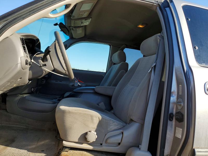 2004 Toyota Tundra Access cab SR5