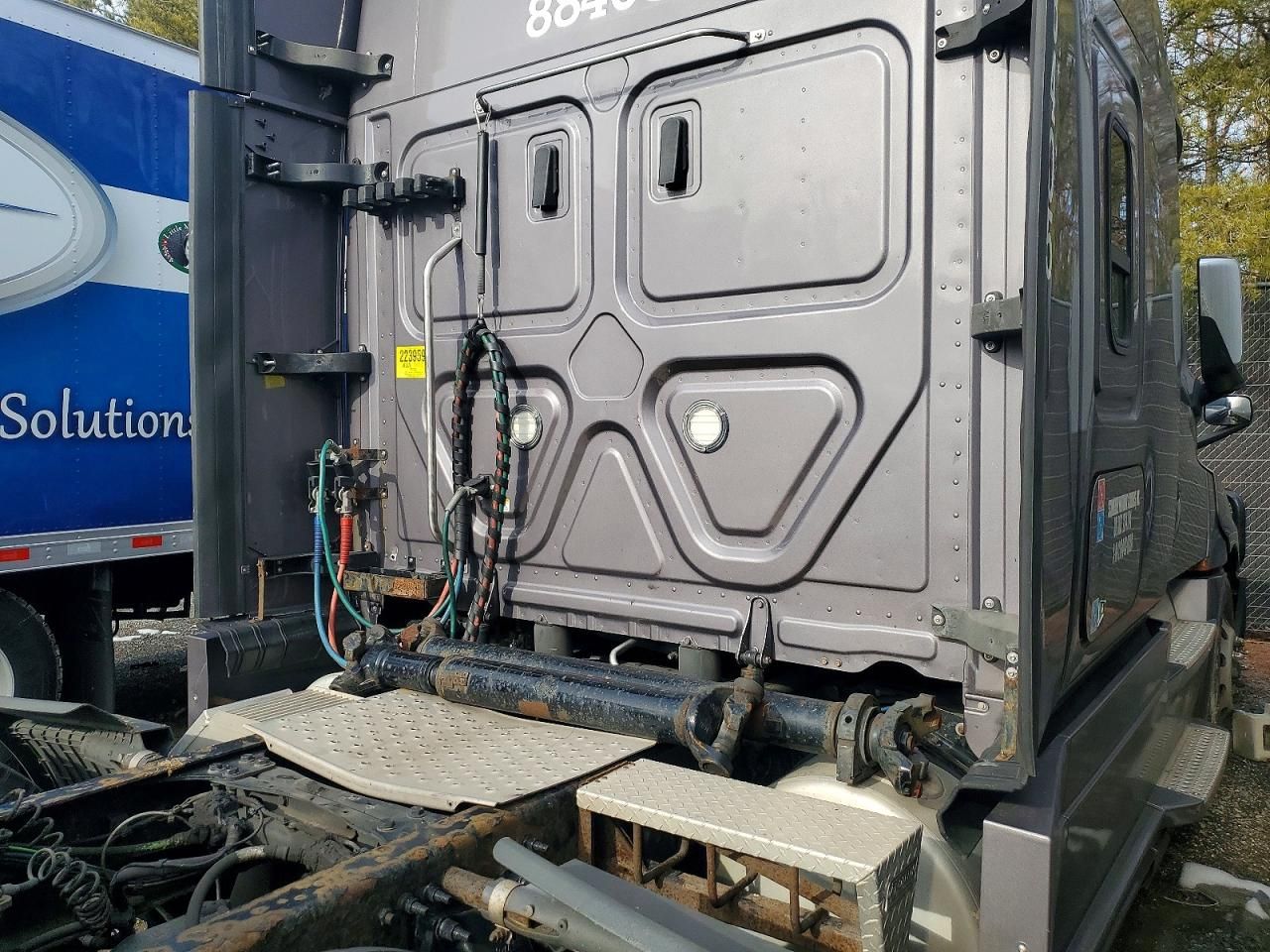 2020 Freightliner Cascadia 126