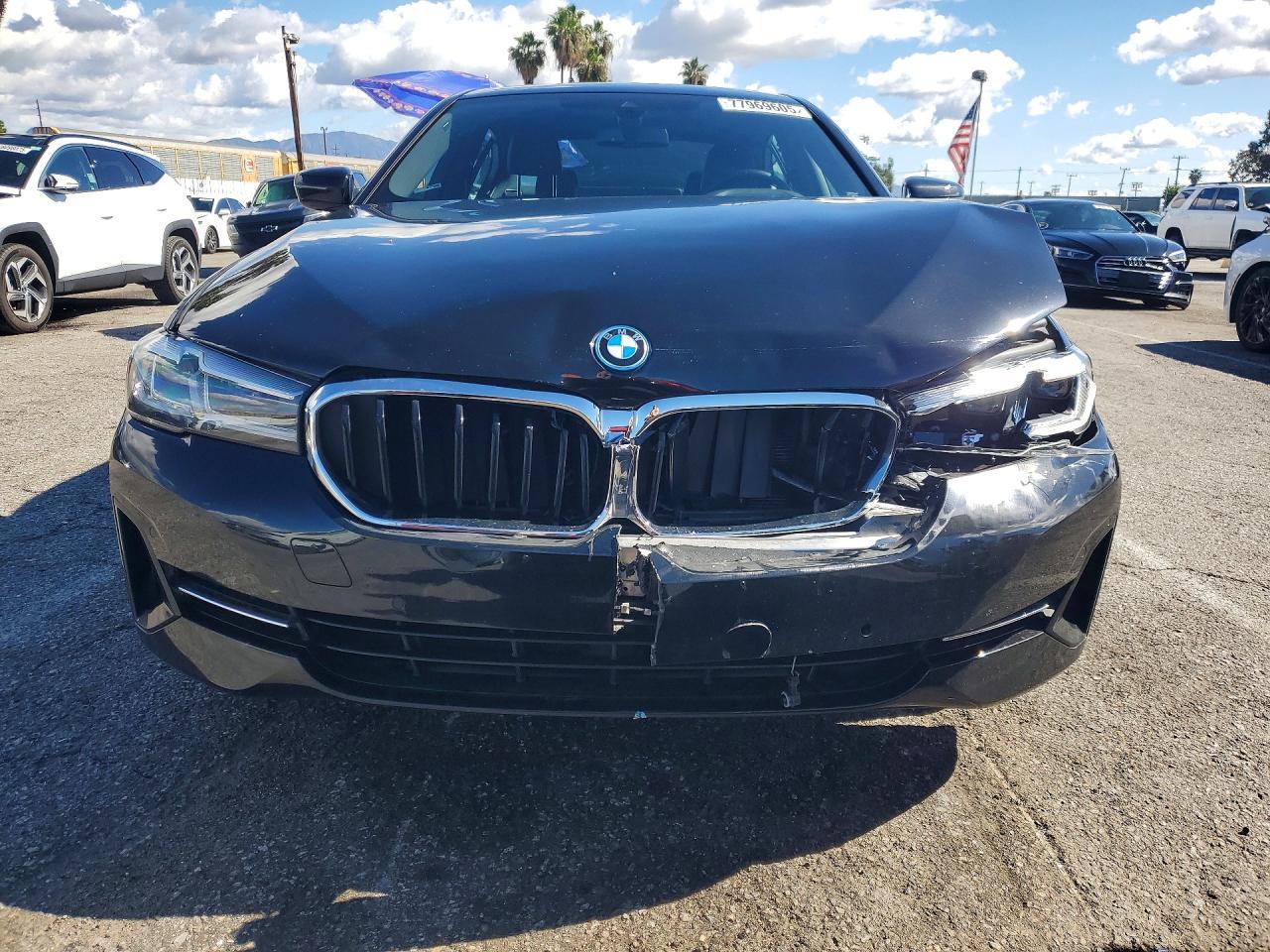 2022 BMW 530e