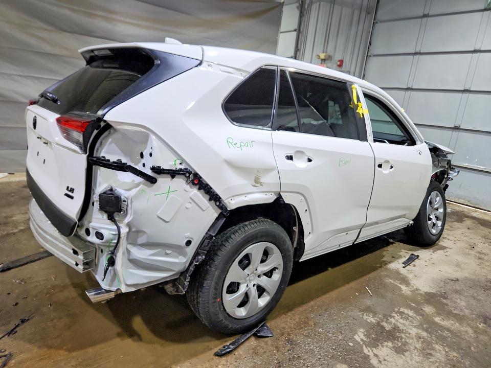 2025 Toyota Rav4 le