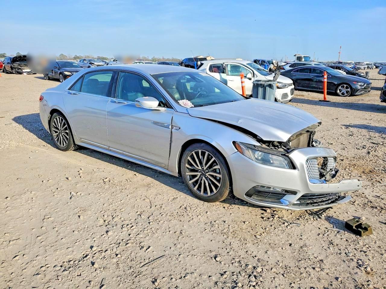 2019 Lincoln Continental Select