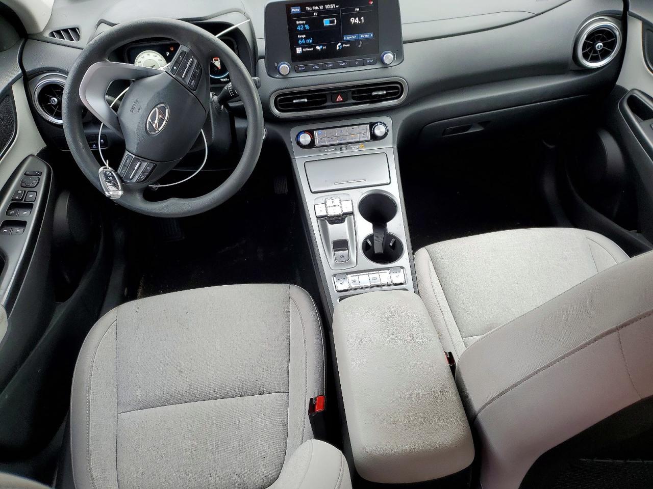 2023 Hyundai Kona se