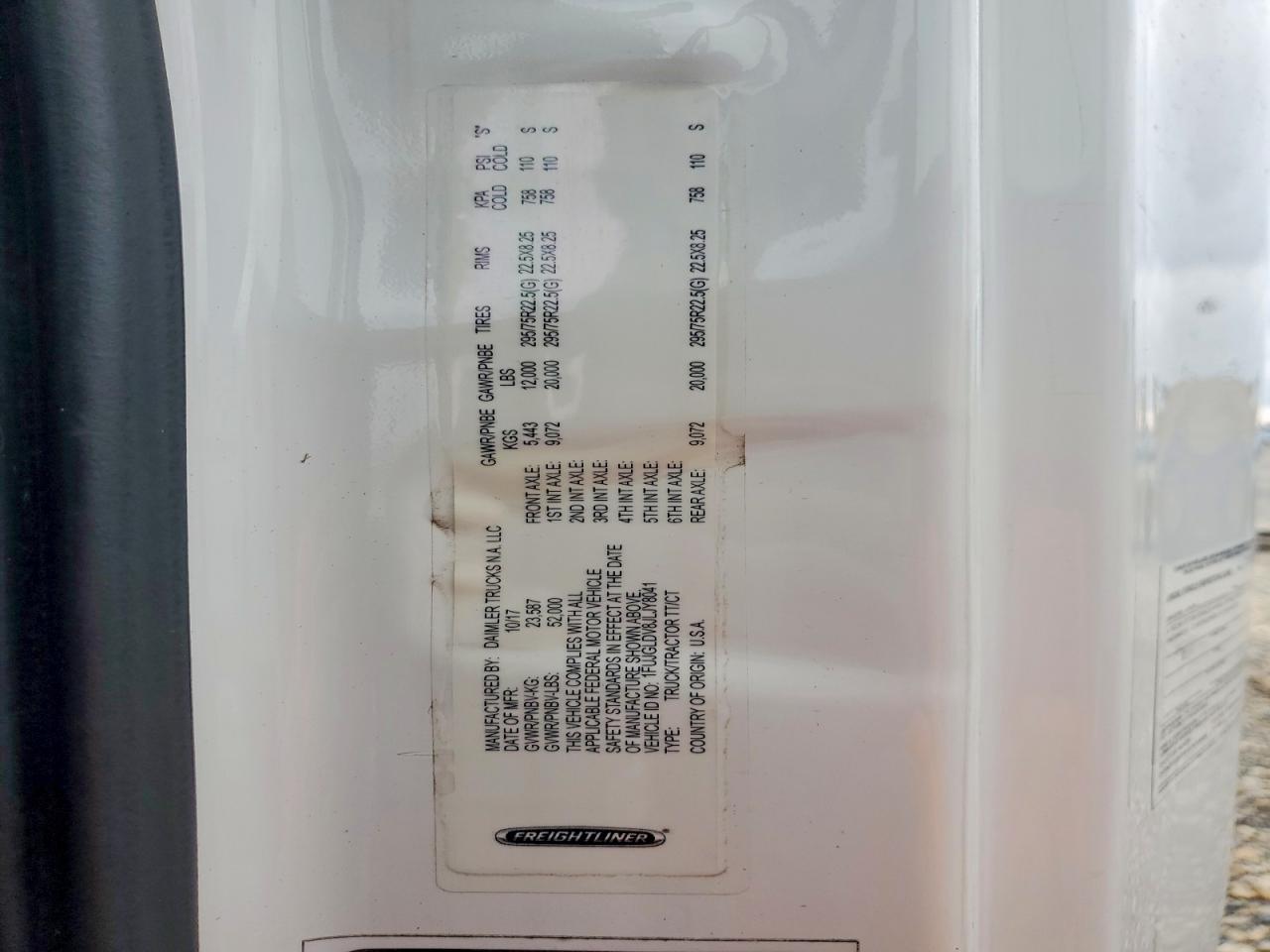 2018 Freightliner Cascadia 125 Semi Truck