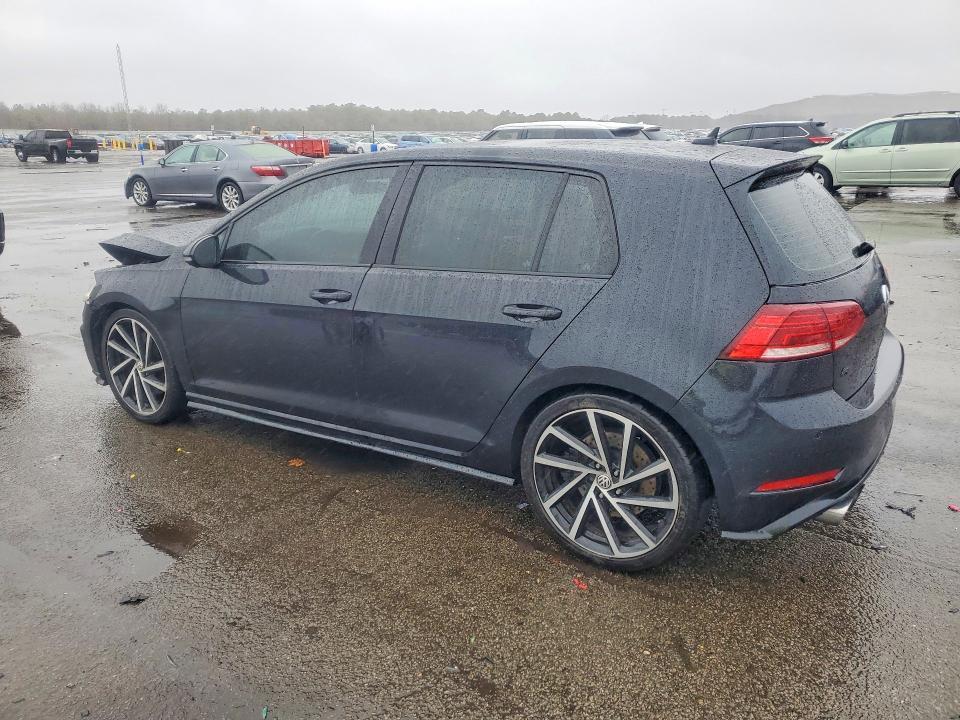 2018 Volkswagen Golf r