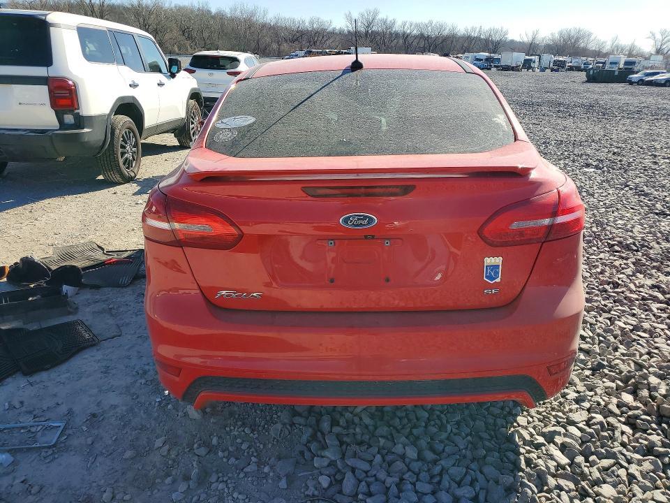 2016 Ford Focus se