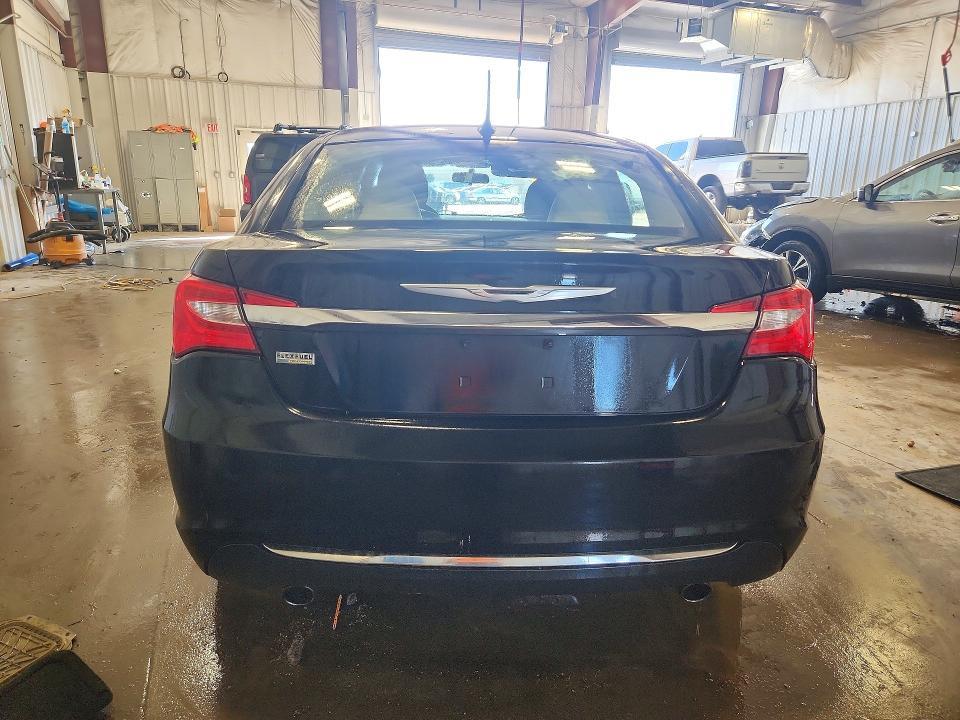 2012 Chrysler 200 lx