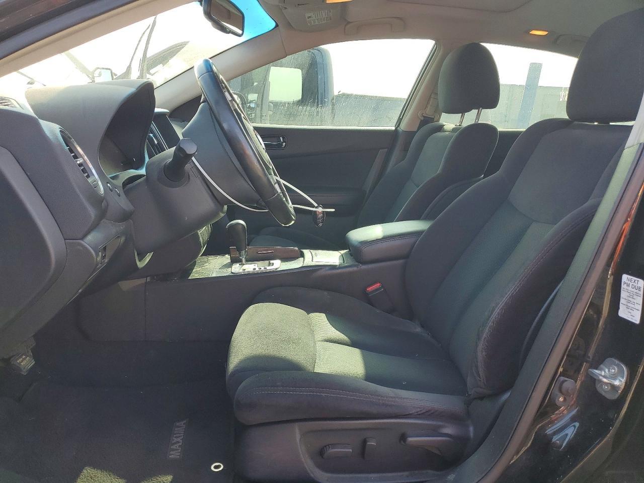 2012 Nissan Maxima s