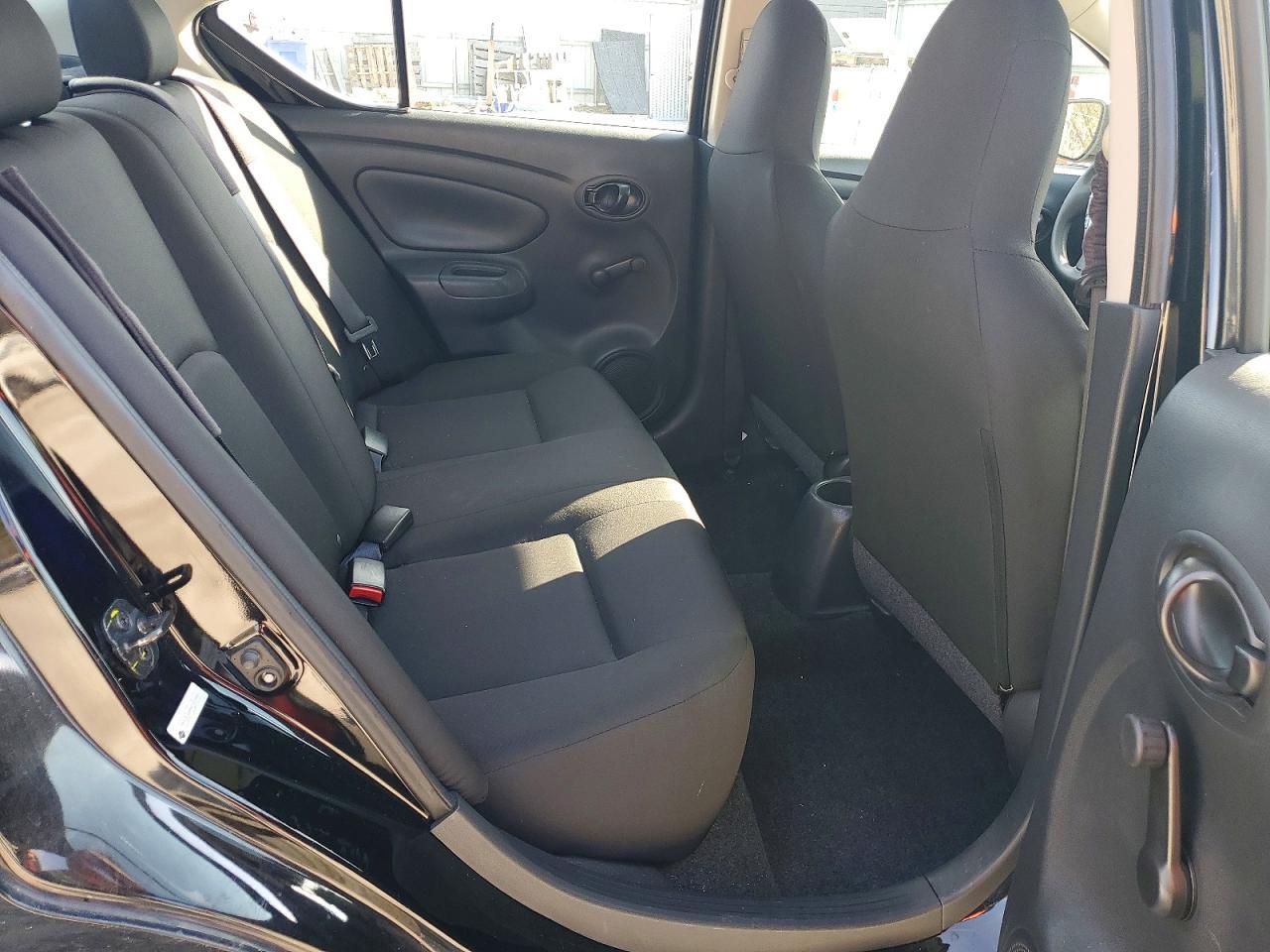 2017 Nissan Versa s