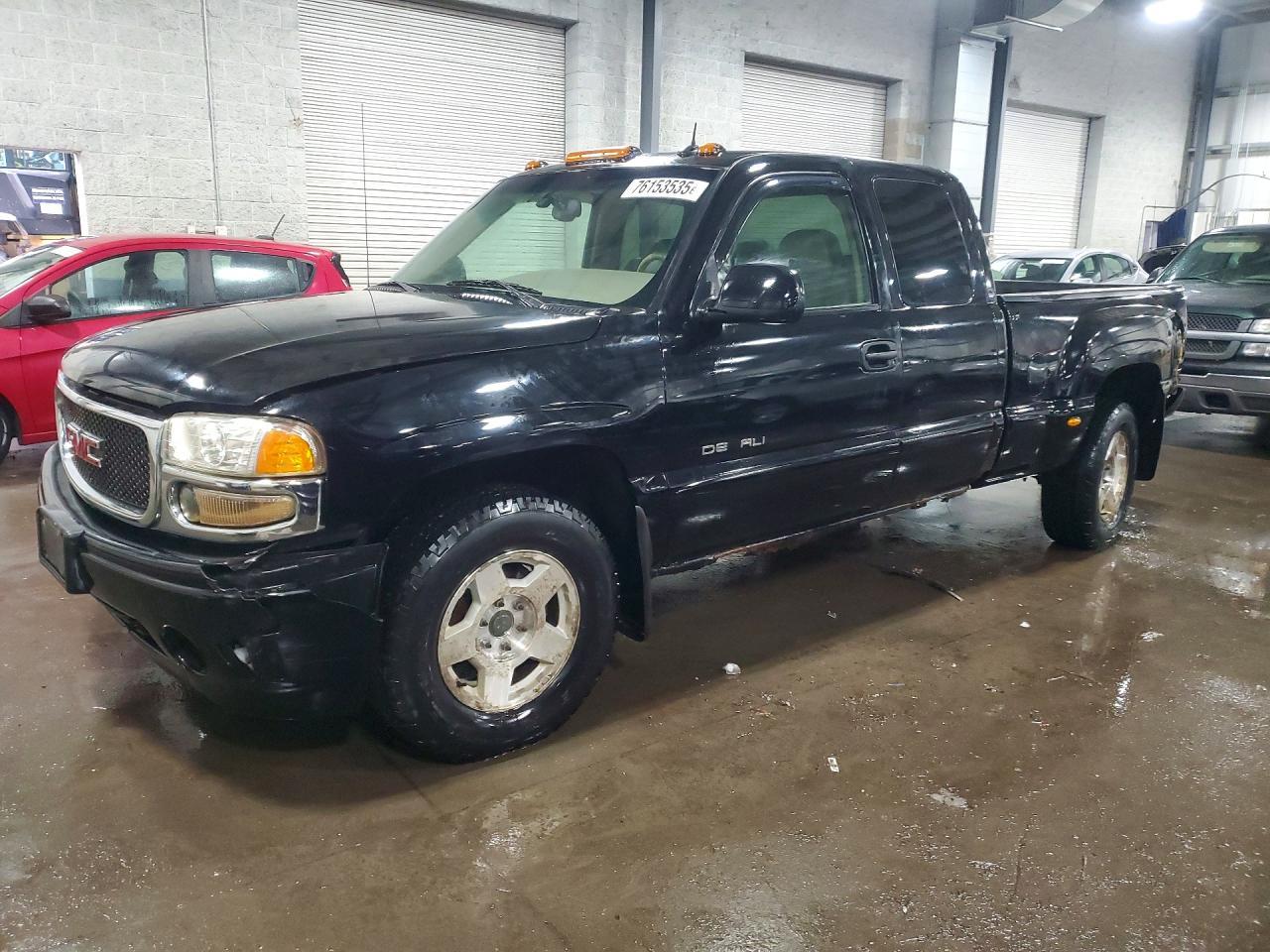 2002 GMC Sierra K1500 Denali