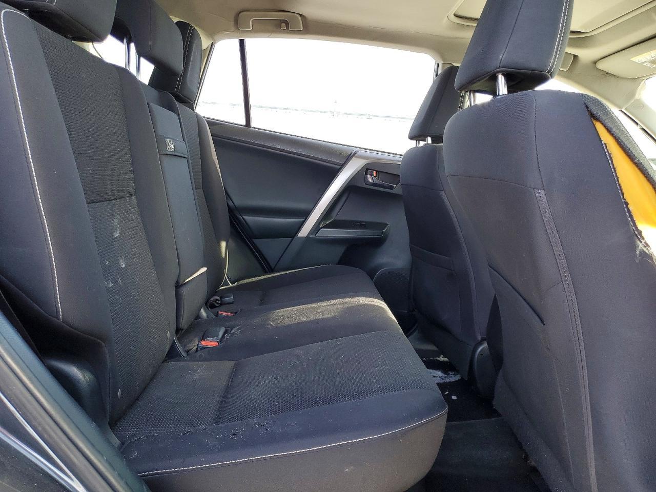 2017 Toyota Rav4 hv le