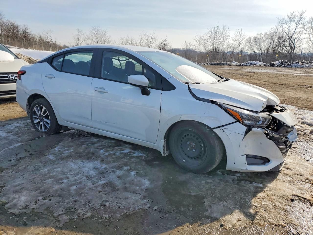 2025 Nissan Versa sv