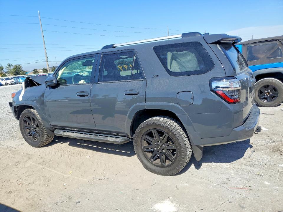 2024 Toyota 4runner SR5