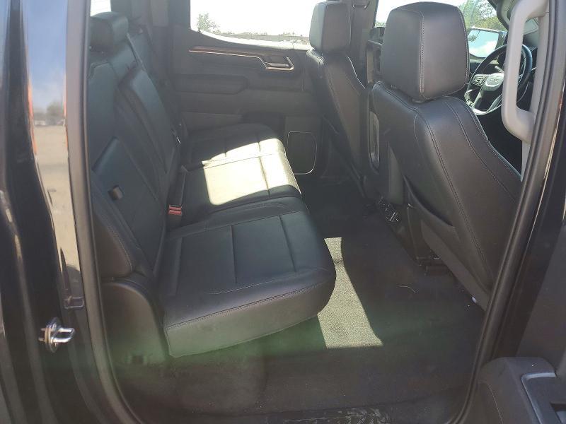 2022 GMC Sierra K1500 SLT