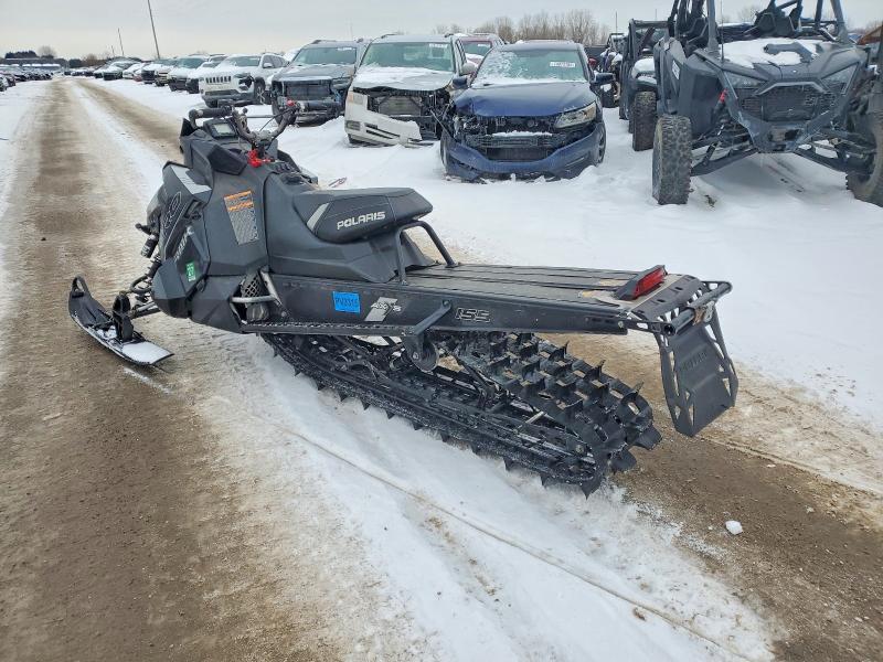 2016 Polaris Unknown-Snowmobile