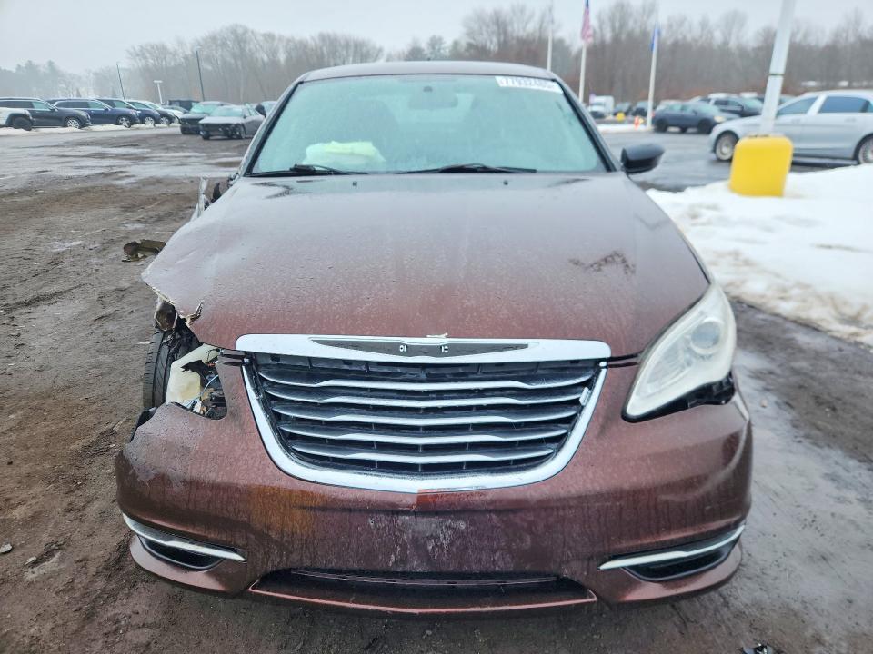 2013 Chrysler 200 lx
