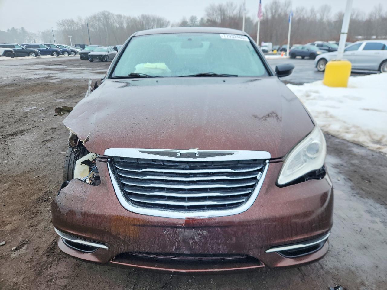2013 Chrysler 200 lx