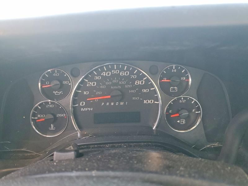 2011 GMC Savana Cutaway G3500