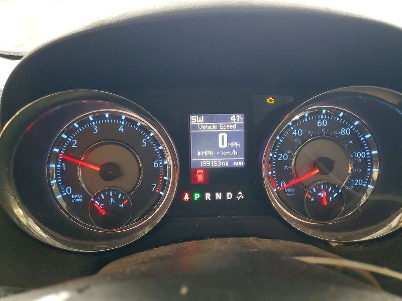 2011 Chrysler Town & Country Touring l