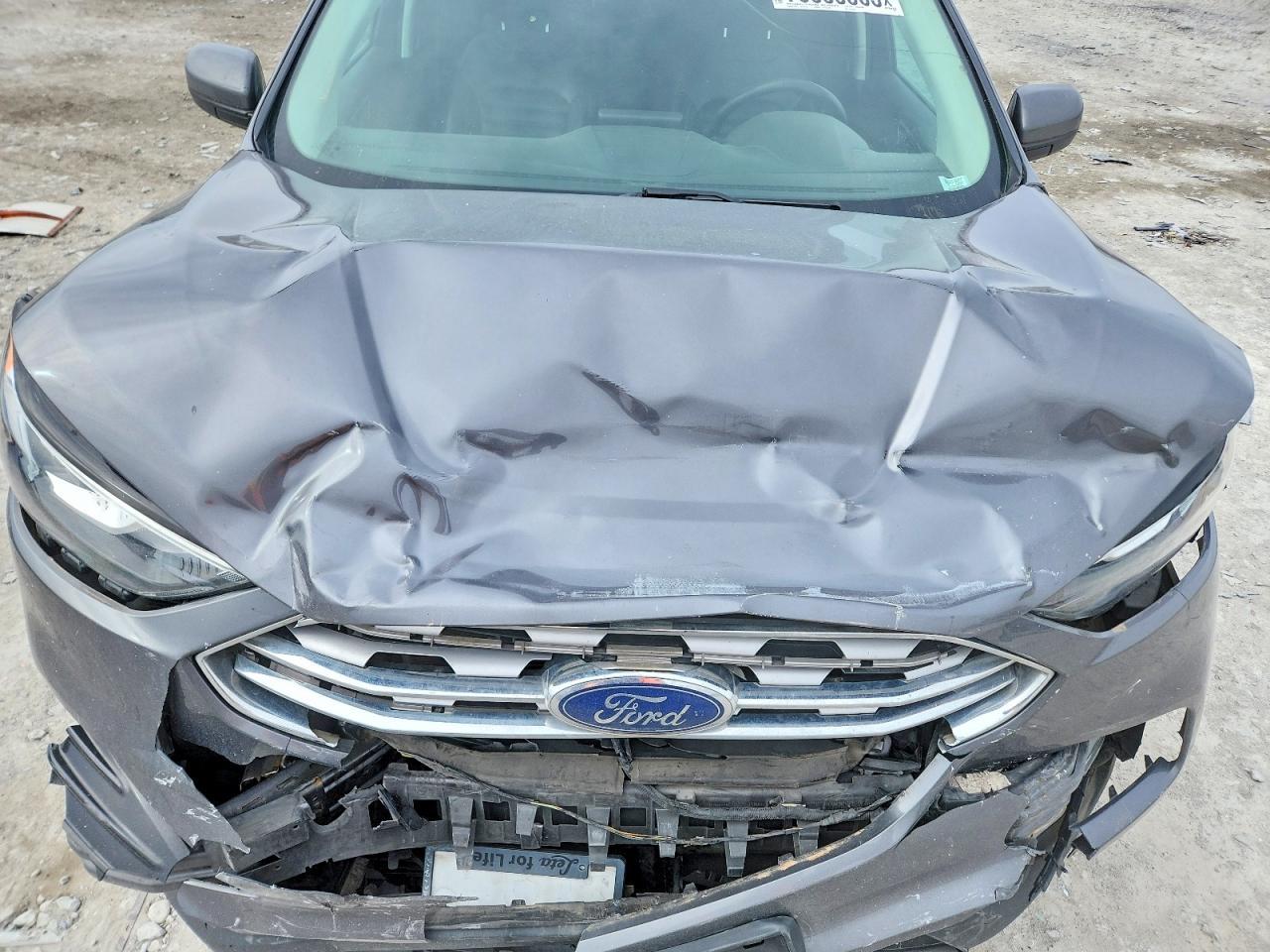 2021 Ford Edge sel