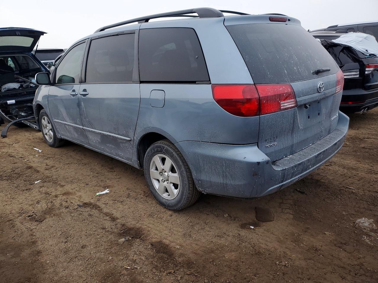 2004 Toyota Sienna xle