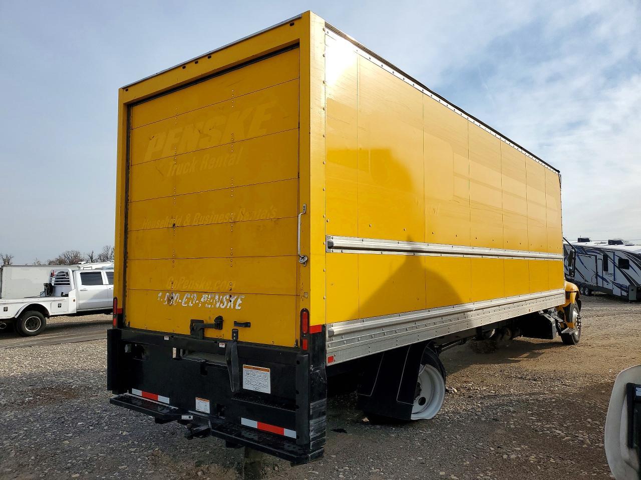 2021 International MV607 BOX Truck