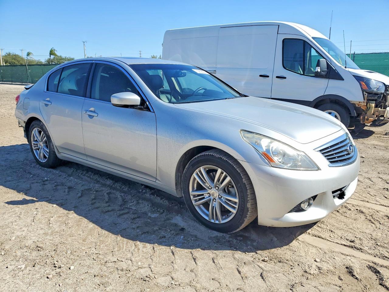 2013 Infiniti G37 Base