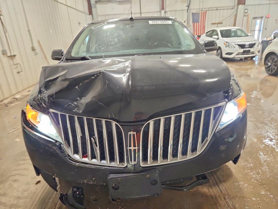 2013 Lincoln Townhouse MKX
