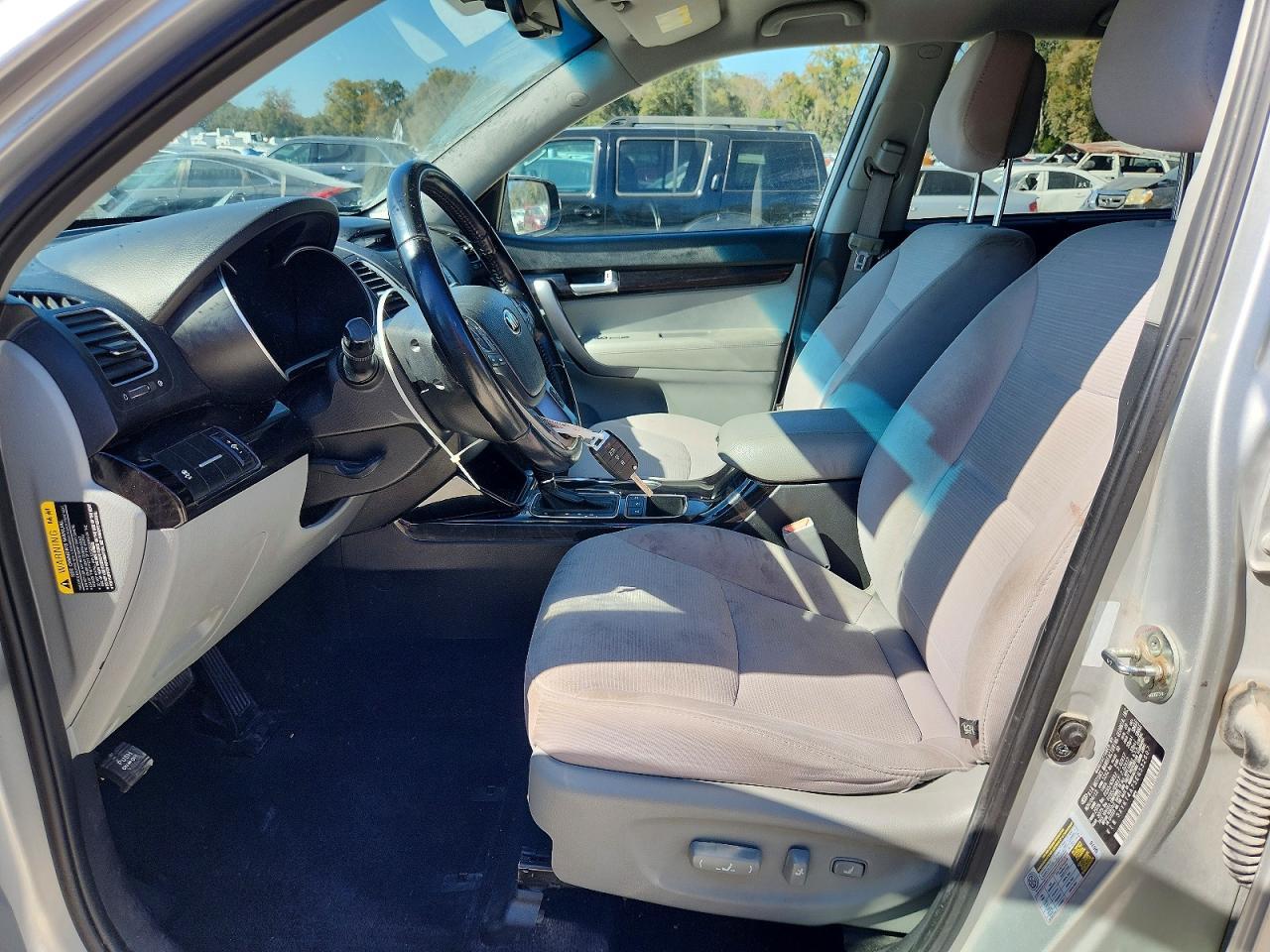 2014 KIA Sorento lx